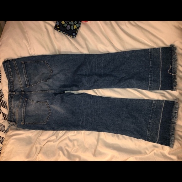 Flare bottom jeans - Picture 4 of 4